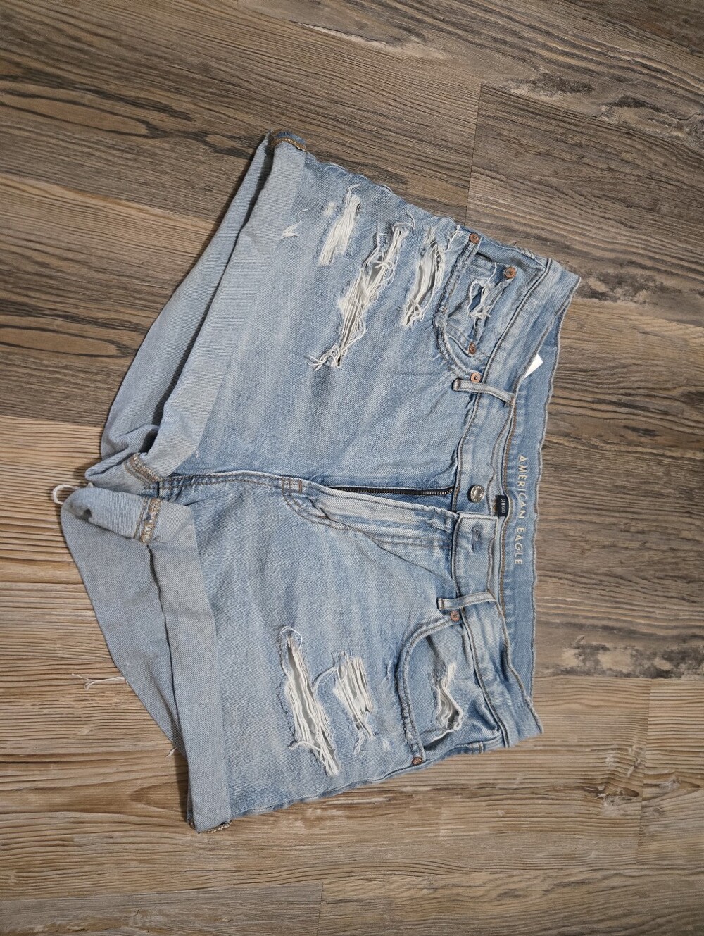 American Eagle Outfitters Light Wash Distressed Roll-Cuff Denim Shorts